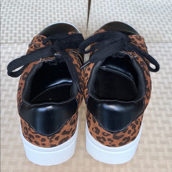 TIME and TRU Walmart Black & Leopard Sneakers - Picture 3 of 16